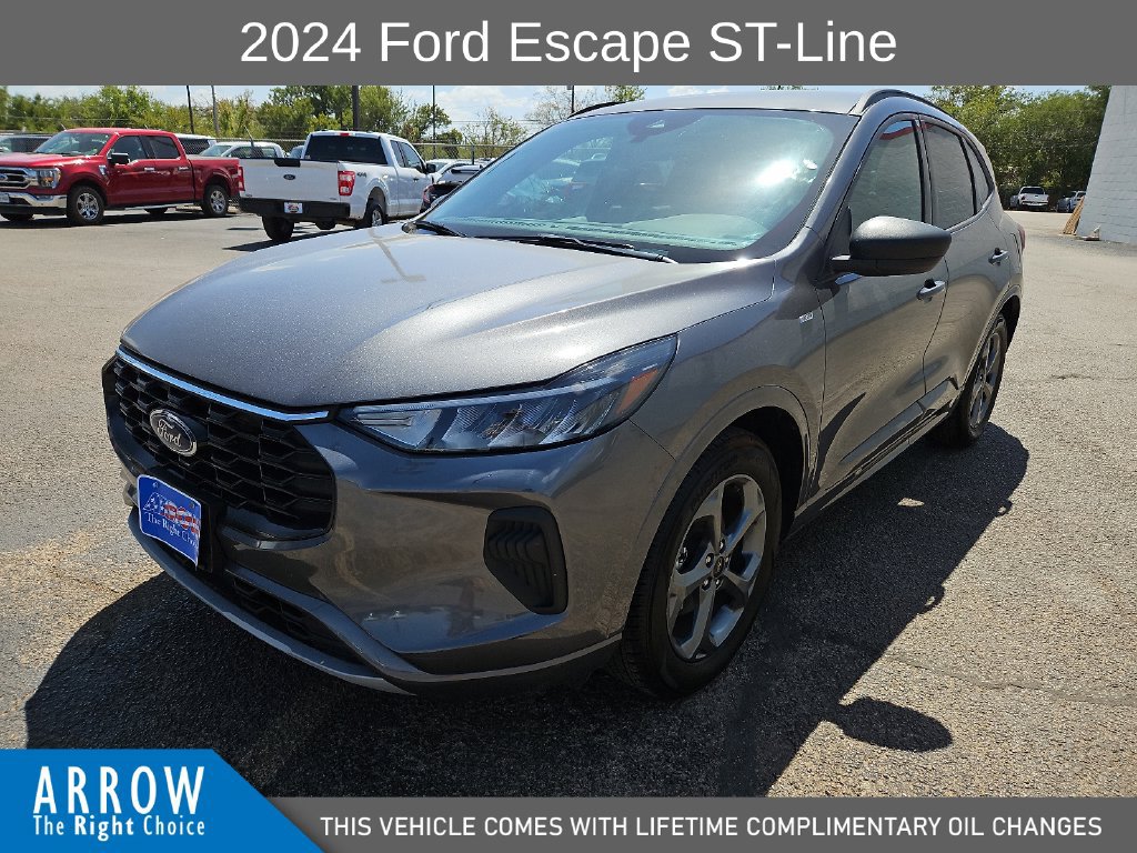 Certified 2024 Ford Escape ST-Line FWD image 4
