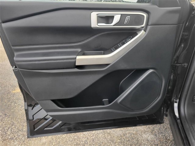 Certified 2023 Ford Explorer XLT w/ Equipment Group 202A image 15