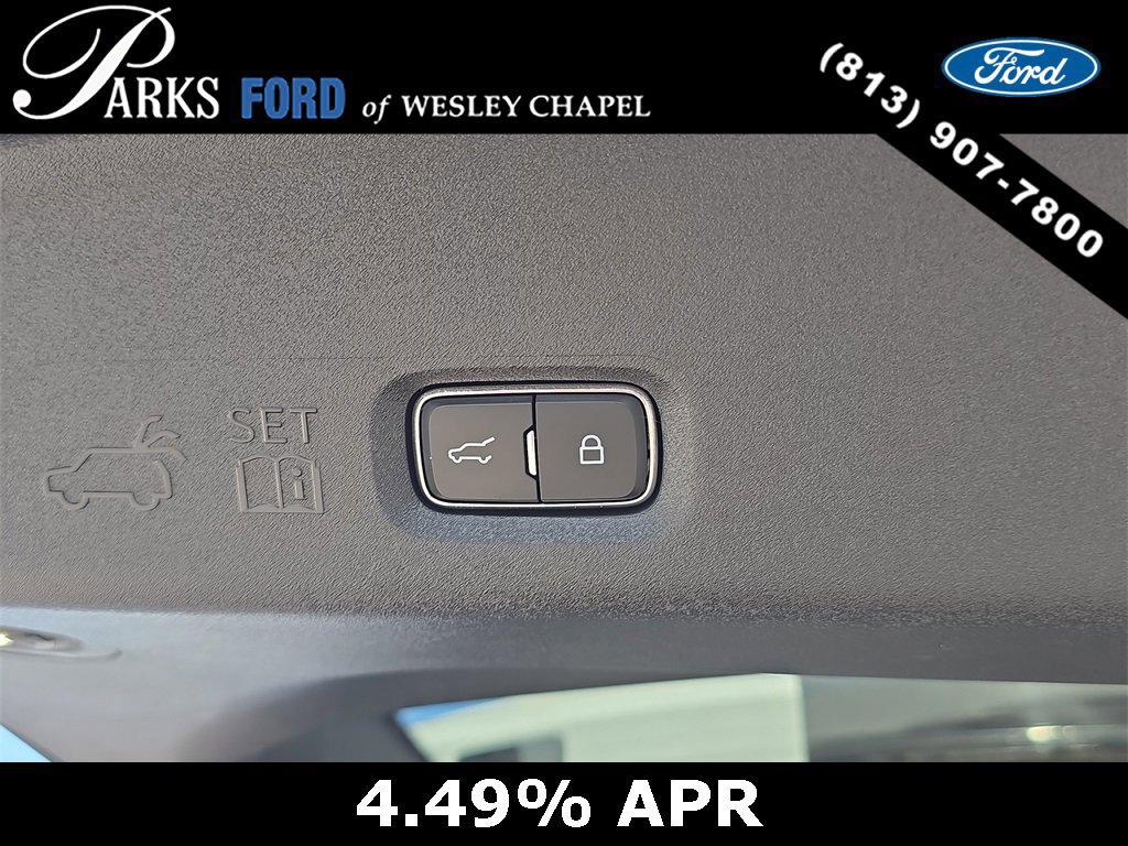 Certified 2025 Ford Expedition Platinum w/ Driver's Package image 10