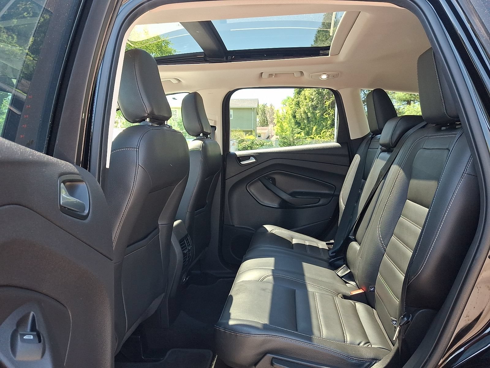 Certified 2018 Ford Escape SEL FWD image 11