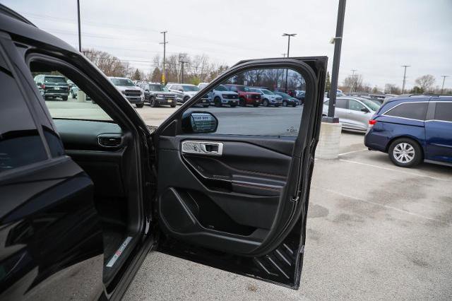 Certified 2022 Ford Explorer ST-Line w/ Class IV Trailer Tow Package image 34