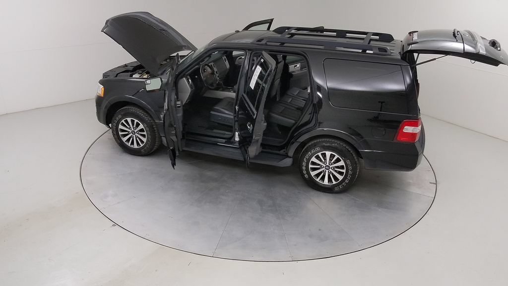 Certified 2017 Ford Expedition XLT w/ Equipment Group 202A AWD/4WD image 54