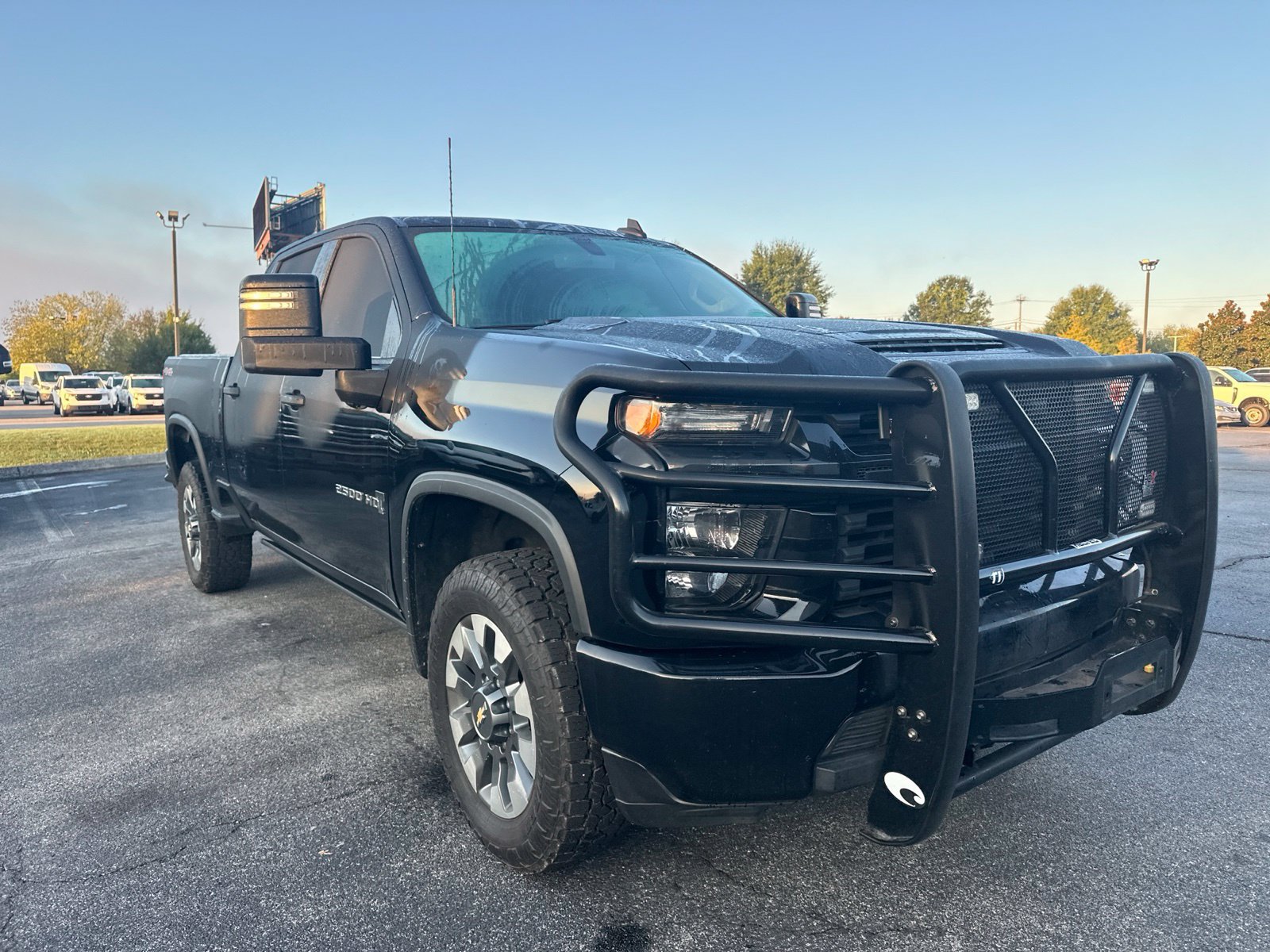 Used 2021 Chevrolet Silverado 2500 Custom w/ Custom Value Package AWD/4WD image 3
