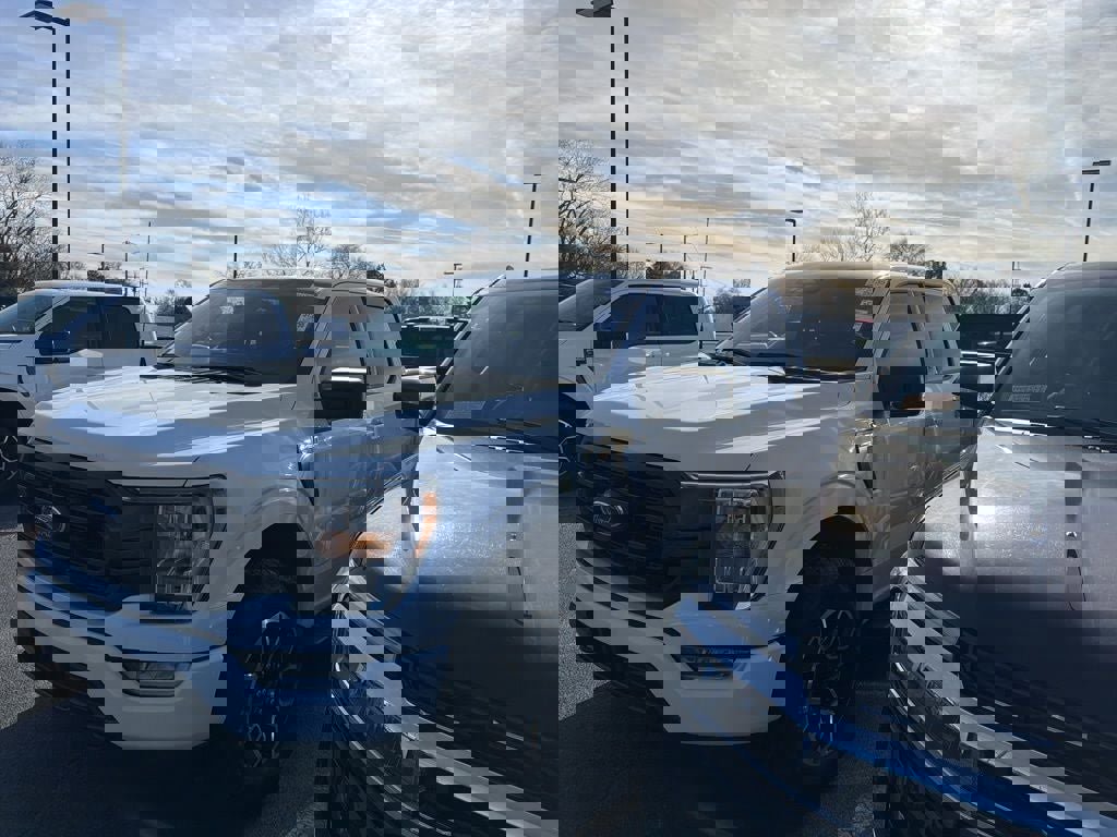 Certified 2023 Ford F150 XLT w/ Equipment Group 302A High image 4