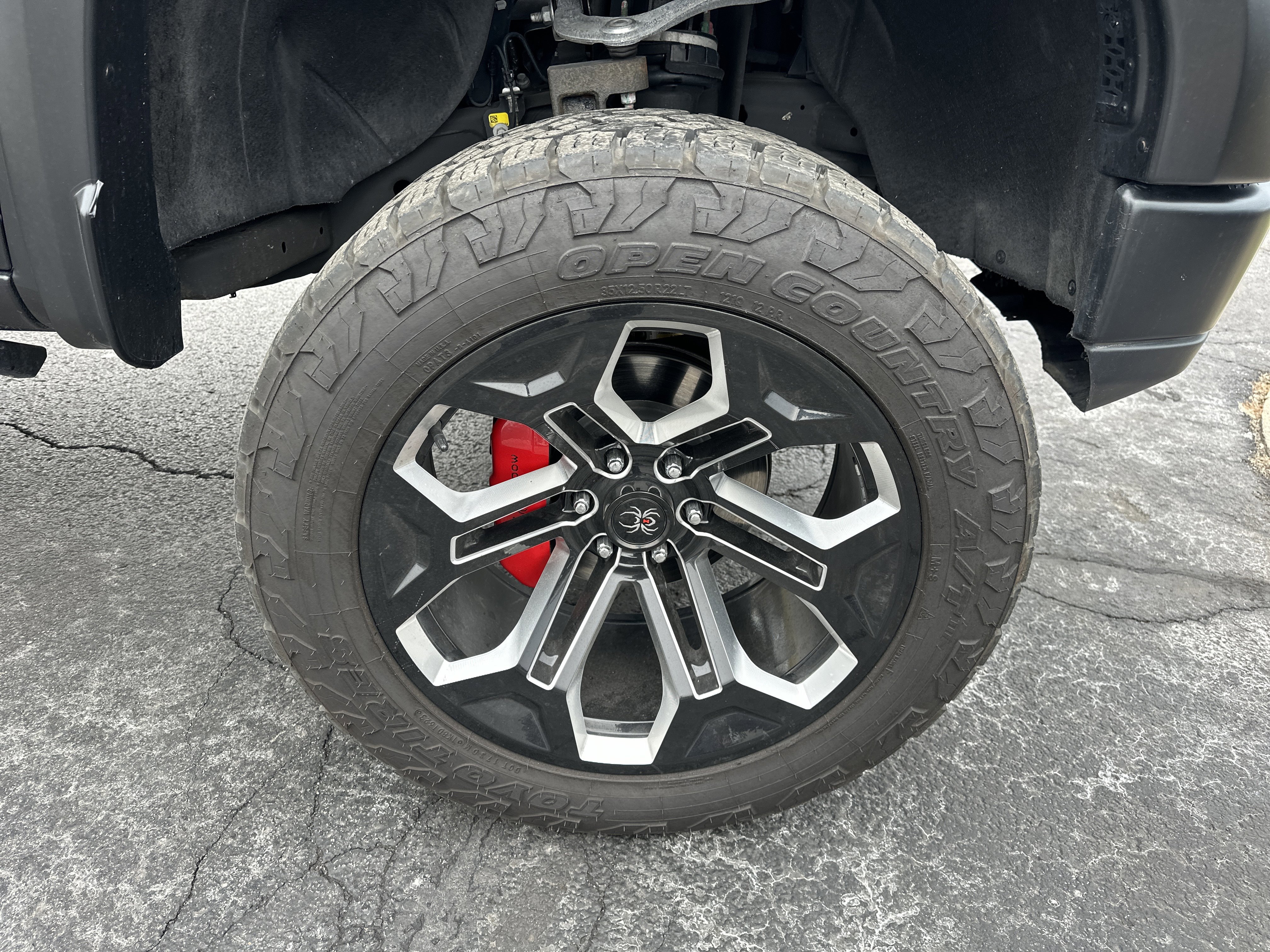 Used 2023 GMC Sierra 1500 AT4 w/ AT4 Premium Package image 13