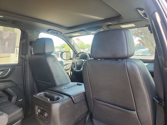 Used 2021 Chevrolet Suburban RST w/ Luxury Package AWD/4WD image 29