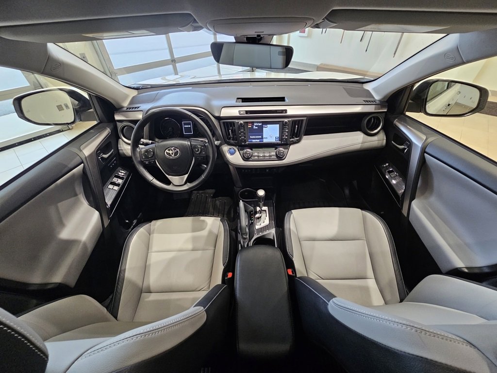 Used 2017 Toyota RAV4 Limited image 20