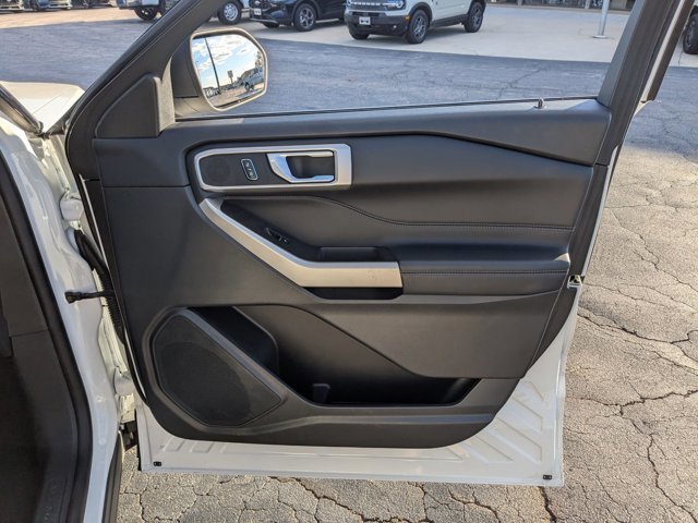 Certified 2023 Ford Explorer XLT w/ Equipment Group 202A image 34
