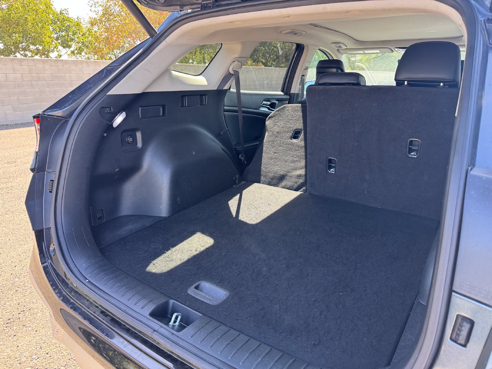 Used 2023 Kia Sportage SX FWD image 5
