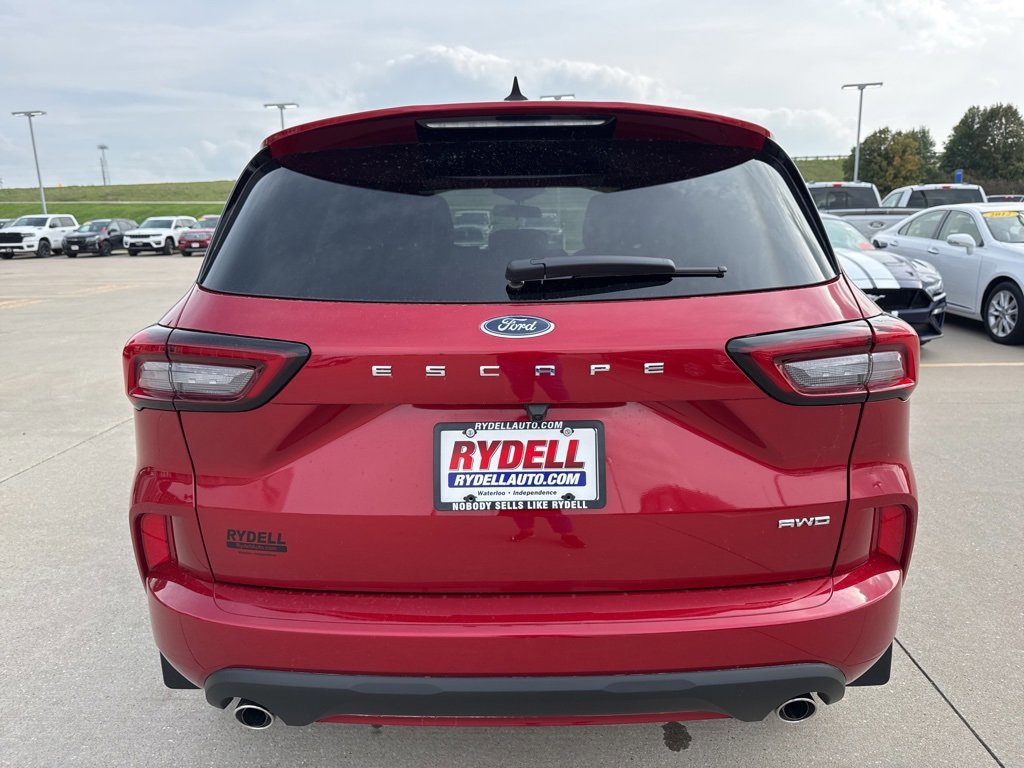 Certified 2024 Ford Escape ST-Line image 4