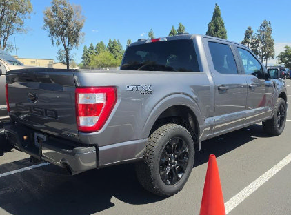 Certified 2022 Ford F150 XL w/ STX Black Appearance Package AWD/4WD image 5
