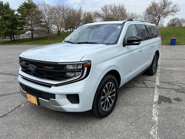 Certified 2025 Ford Expedition Max Platinum AWD/4WD image 2