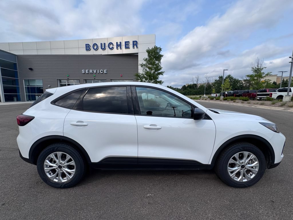 Certified 2025 Ford Escape Active AWD/4WD image 4