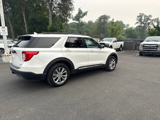 Certified 2023 Ford Explorer XLT w/ Equipment Group 202A AWD/4WD image 8