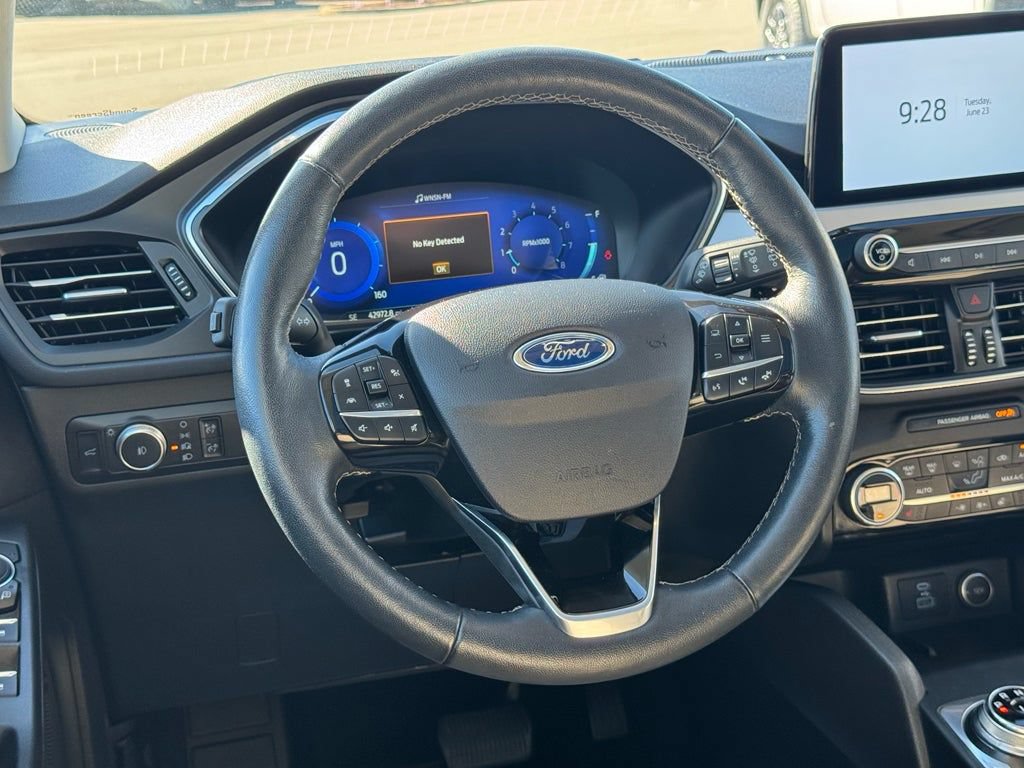 Certified 2021 Ford Escape Titanium w/ Titanium Elite Package AWD/4WD image 29