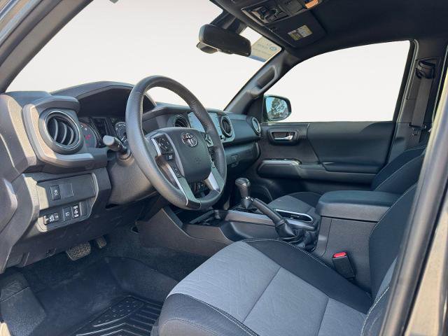 Used 2023 Toyota Tacoma TRD Off-Road AWD/4WD image 9