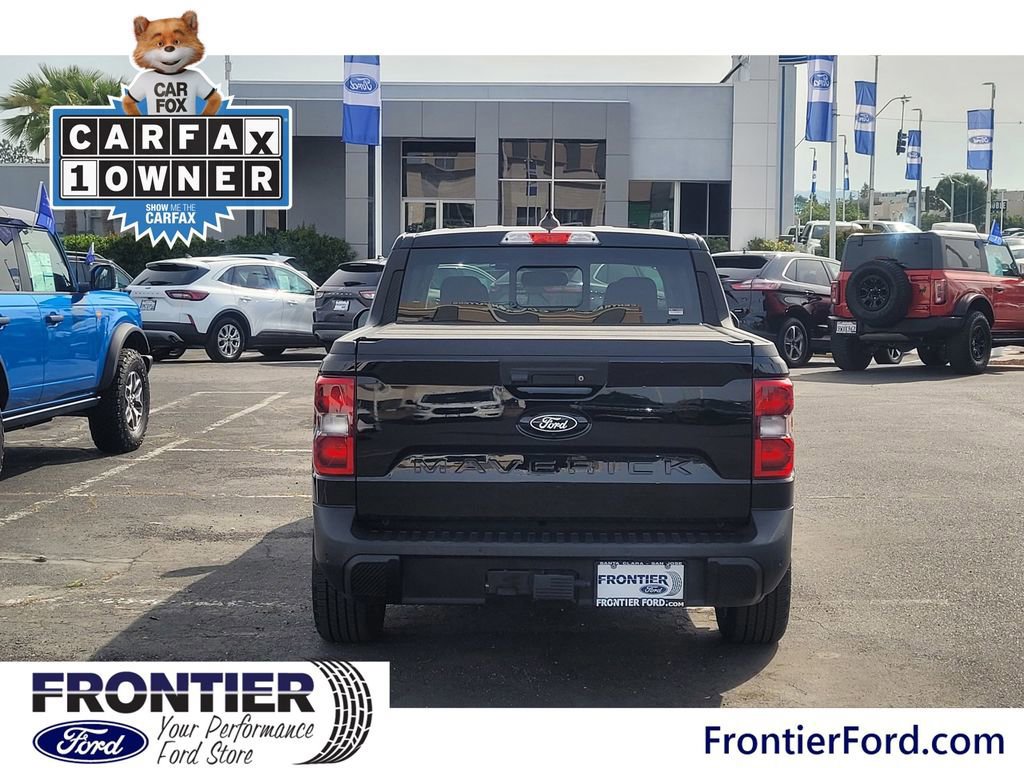 Certified 2025 Ford Maverick Lariat w/ Black Appearance Package image 4