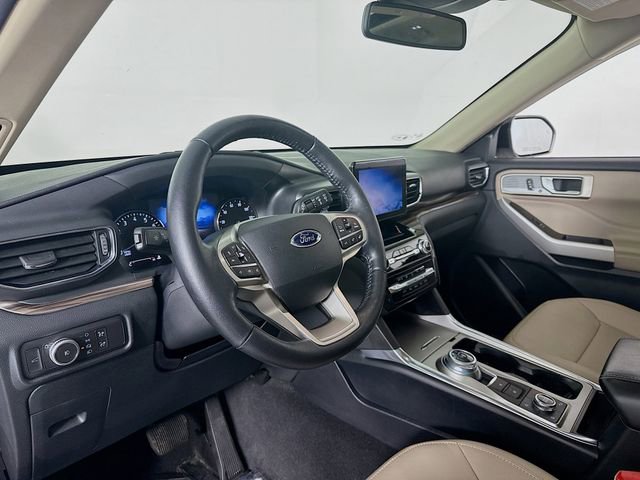 Certified 2021 Ford Explorer Limited w/ Equipment Group 301A image 9