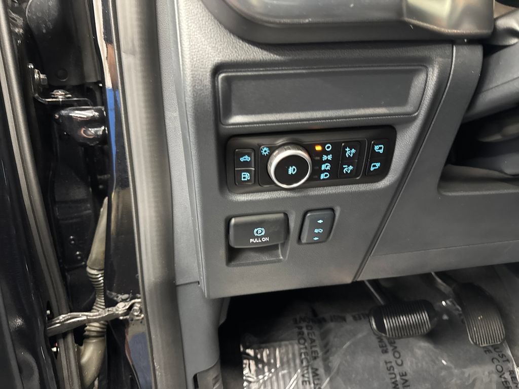 Certified 2025 Ford F150 Lariat w/ Equipment Group 501A Mid AWD/4WD image 34