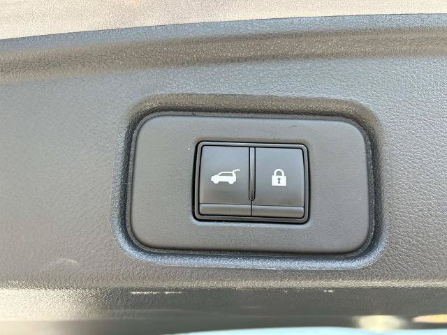 Used 2024 Nissan Pathfinder Platinum w/ Cargo Package FWD image 21