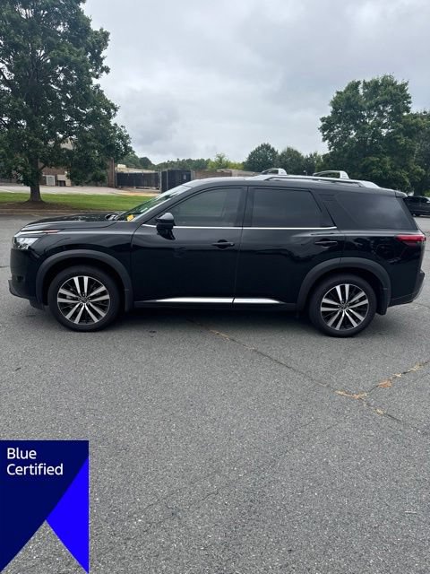 Used 2025 Nissan Pathfinder Platinum w/ Cargo Package FWD image 2