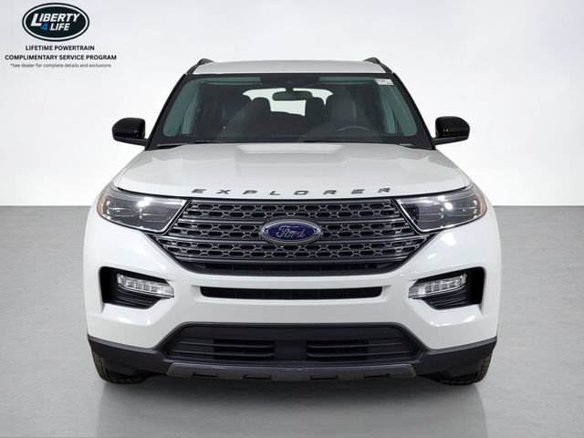 Certified 2024 Ford Explorer XLT w/ Equipment Group 202A AWD/4WD image 8