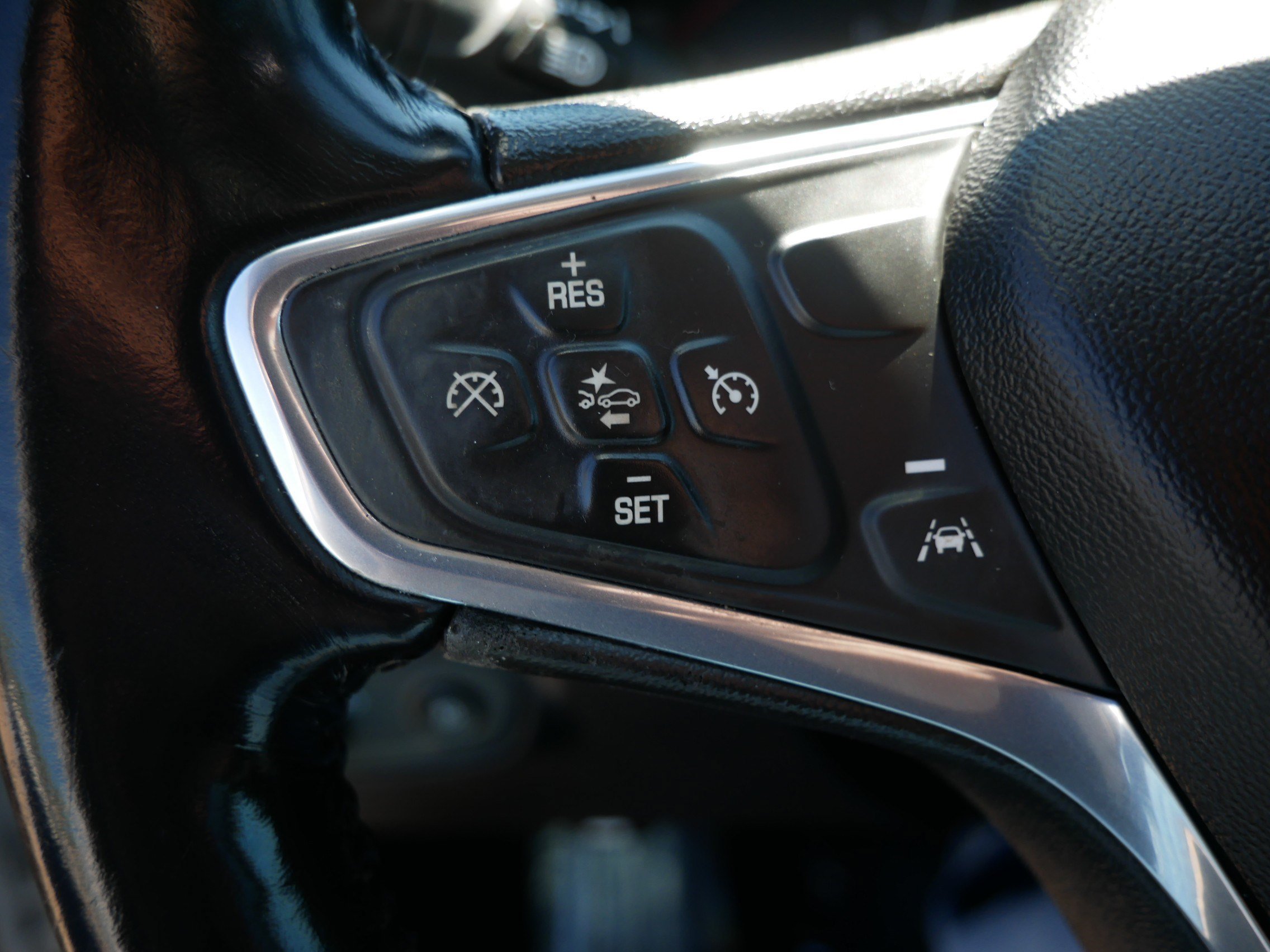 Used 2020 Chevrolet Equinox LT AWD/4WD image 28