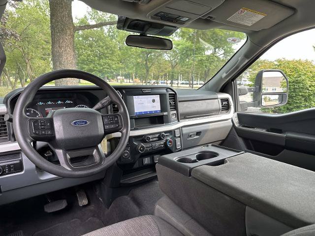 Certified 2025 Ford F350 XLT AWD/4WD image 3