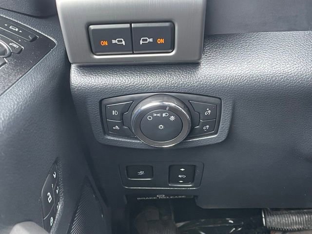 Certified 2022 Ford F350 Platinum w/ FX4 Off-Road Package image 21