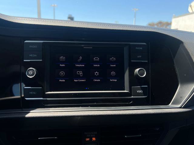 Used 2023 Volkswagen Jetta SE FWD image 19