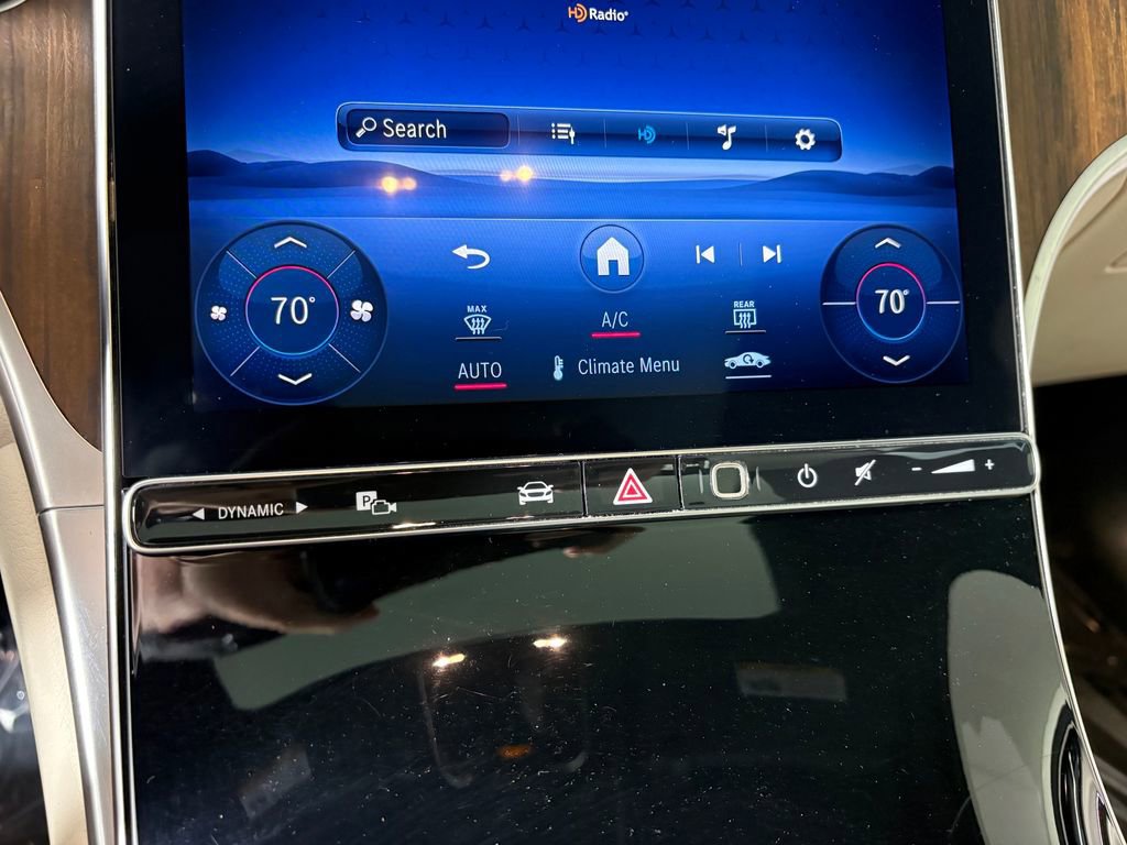 Used 2024 Mercedes-Benz GLC 300 4MATIC image 19