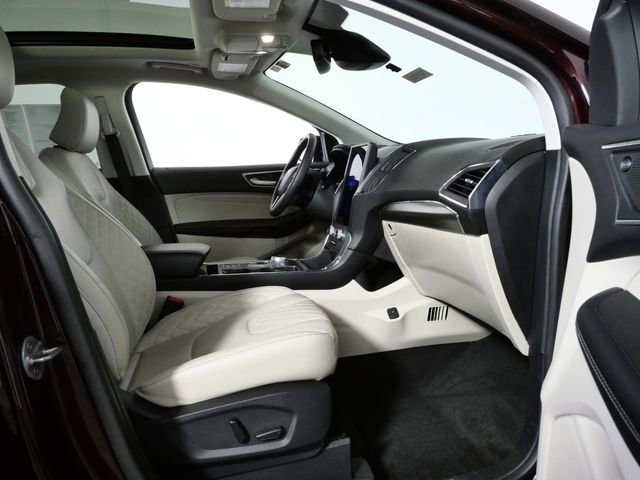 Certified 2024 Ford Edge Titanium w/ Equipment Group 301A image 10