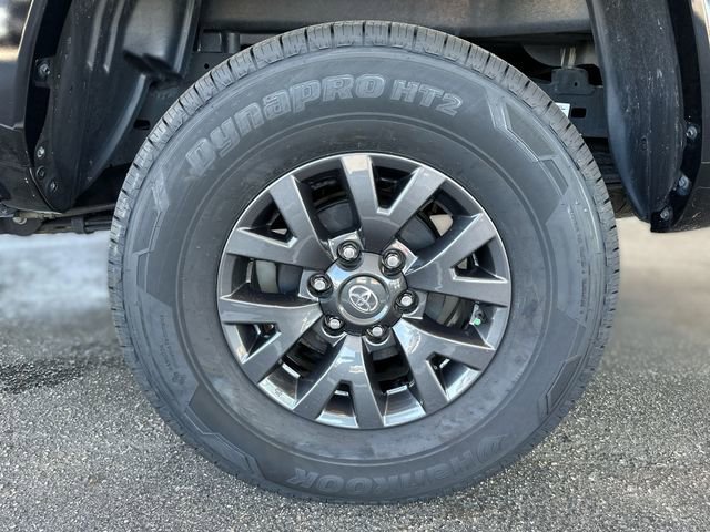 Used 2023 Toyota Tacoma SR5 w/ Technology Package image 10
