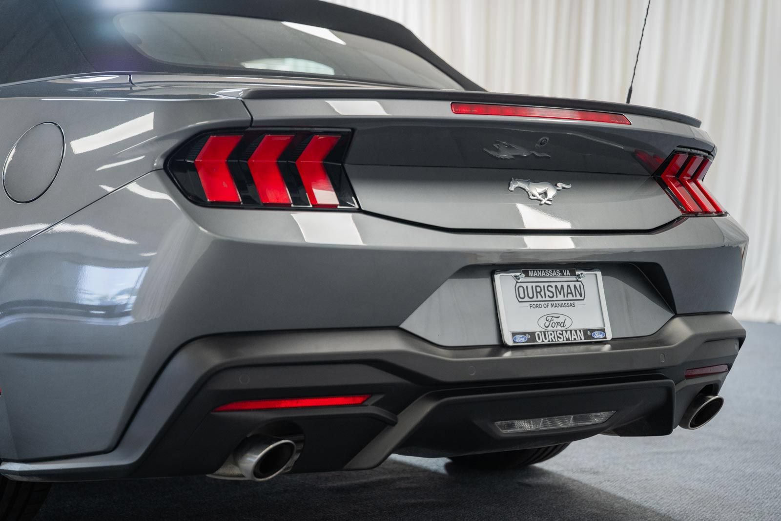 Certified 2025 Ford Mustang Premium RWD image 5