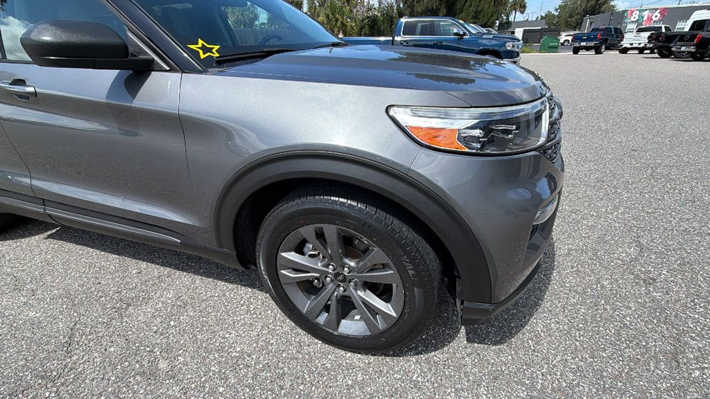 Certified 2021 Ford Explorer XLT w/ Equipment Group 202A RWD image 10