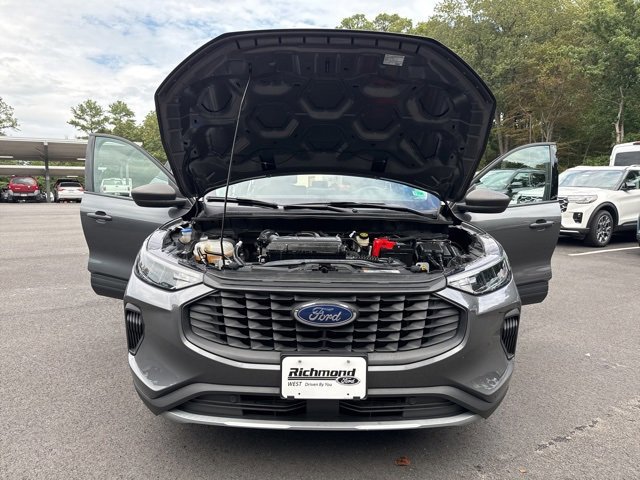 Certified 2023 Ford Escape FWD image 9