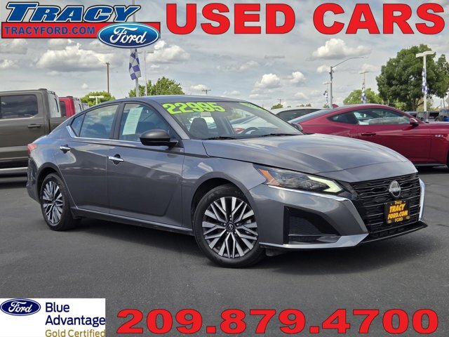 Used 2024 Nissan Altima 2.5 SV FWD image 1