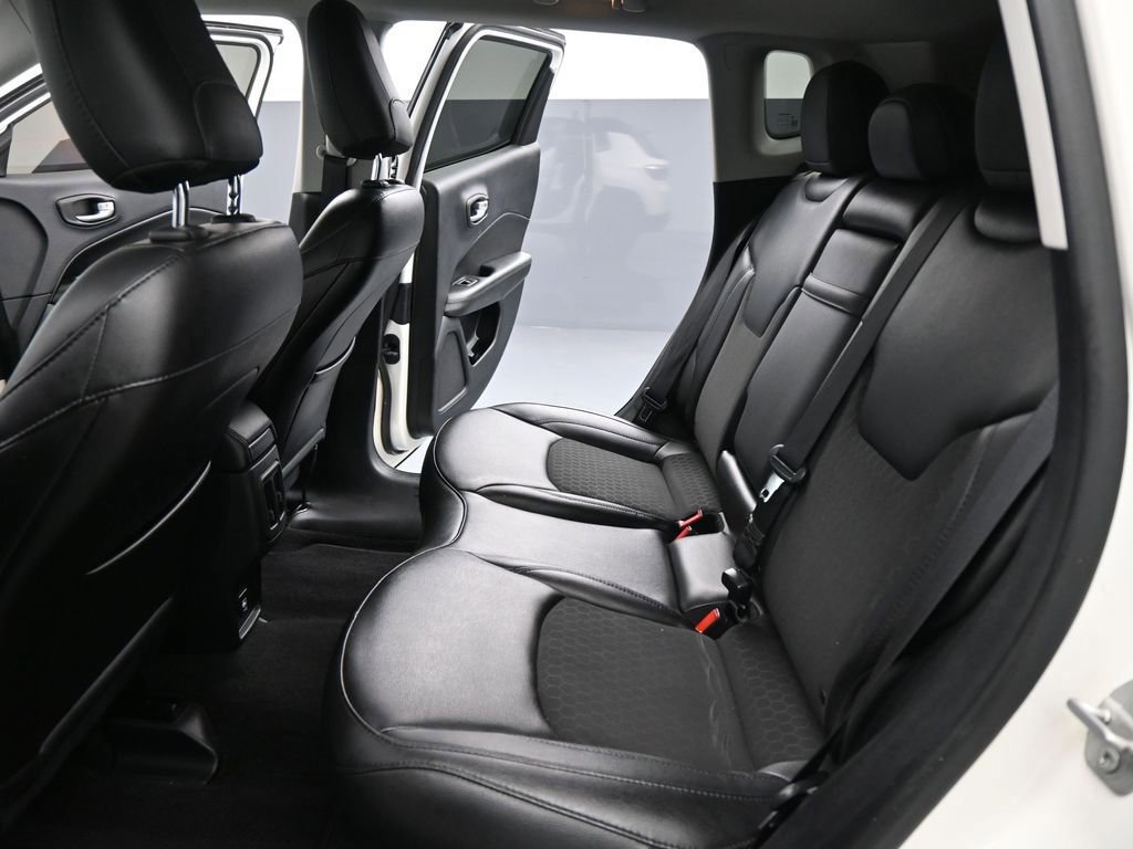 Used 2020 Jeep Compass Latitude image 43