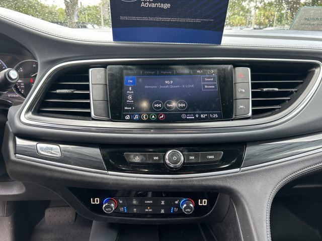Used 2022 Buick Enclave Premium FWD image 18