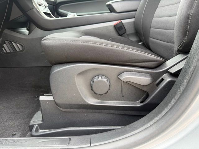Certified 2024 Ford Edge SE w/ Black Appearance Package AWD/4WD image 9