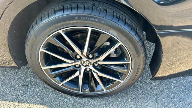Used 2023 Toyota Camry SE image 6
