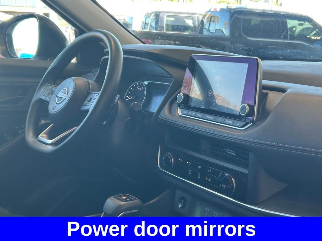 Used 2024 Nissan Rogue S AWD/4WD image 26