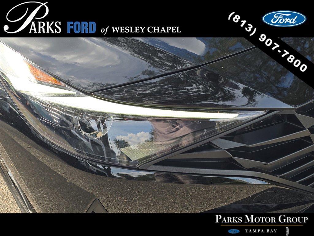Used 2023 Hyundai Elantra SEL image 6