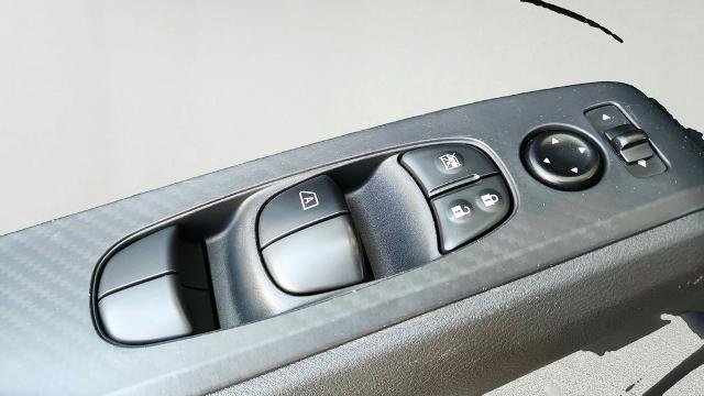 Used 2025 Nissan Altima 2.5 SV AWD/4WD image 20