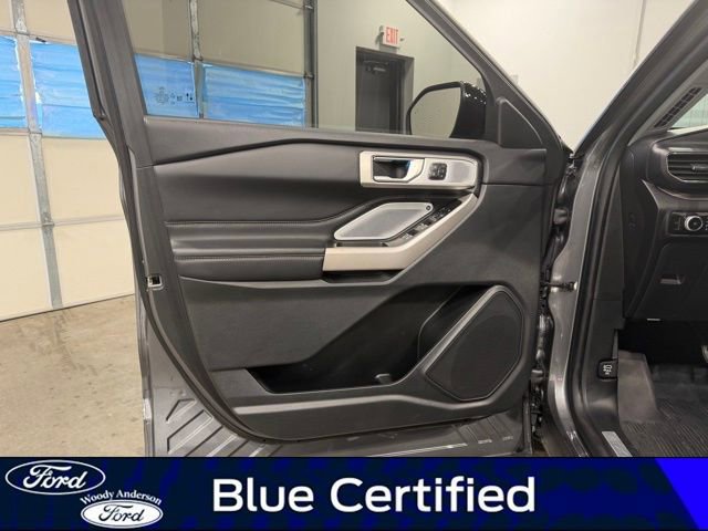 Certified 2023 Ford Explorer Limited w/ Limited Technology Package image 25