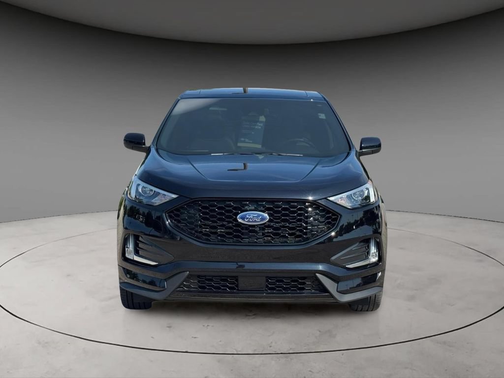 Certified 2024 Ford Edge ST-Line AWD/4WD image 2