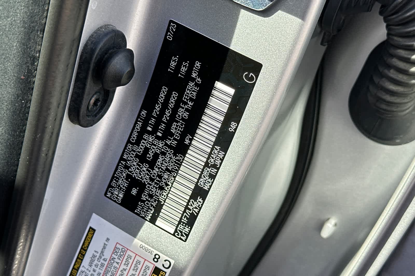 Used 2023 Toyota 4Runner Limited AWD/4WD image 30