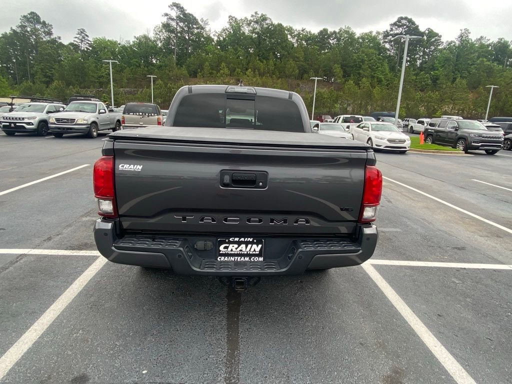 Used 2018 Toyota Tacoma TRD Sport w/ Technology Package RWD image 6