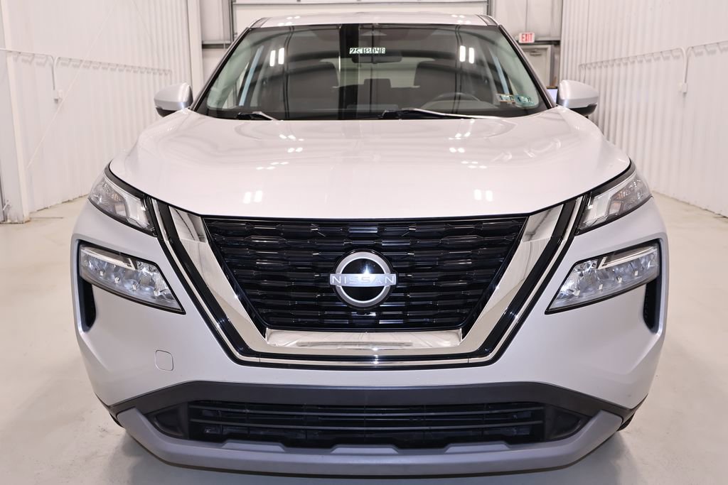Used 2022 Nissan Rogue SV FWD image 5