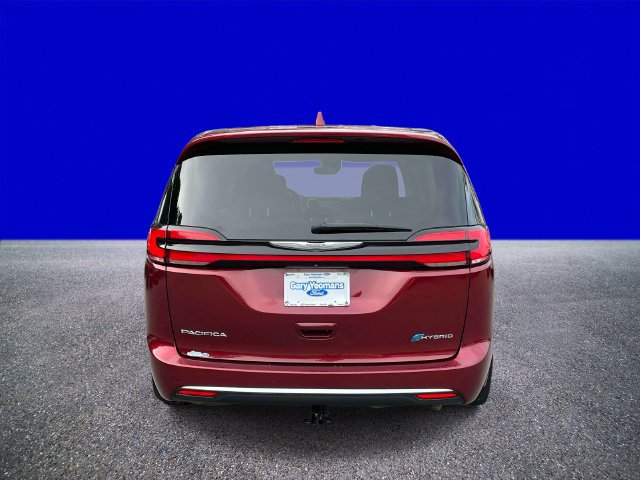 Used 2022 Chrysler Pacifica Touring-L FWD image 4